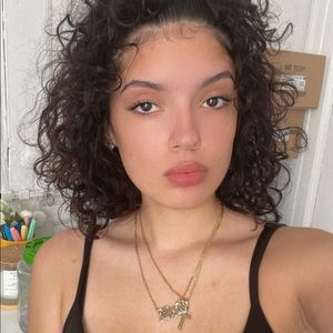 Meet your Posher, Krystal